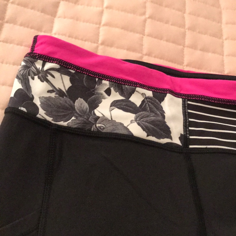 Lulu lemon leggings - Picture 2 of 4